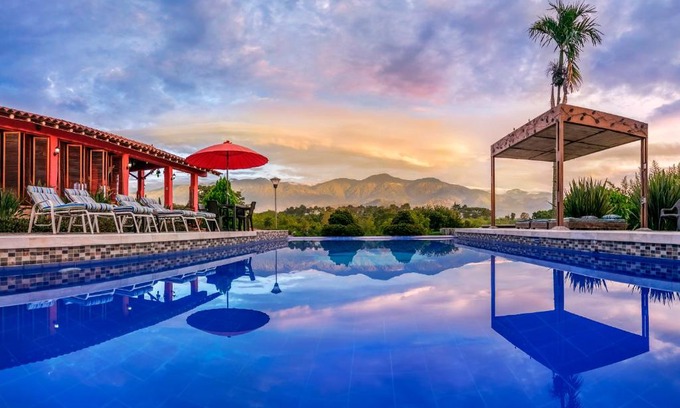 Armenia Hotel | Hotel Campestre Solar De La Luna