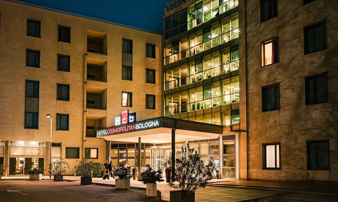 San Donato-San Vitale Hotel | Hotel Cosmopolitan Bologna