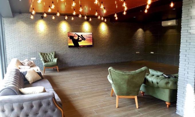 Makhinjauri House | Hotel Costa