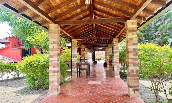 Los Santos Hotel | Hotel Cristo Rey Campestre