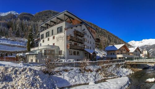 Feichten Hotel | Hotel Edelweiss