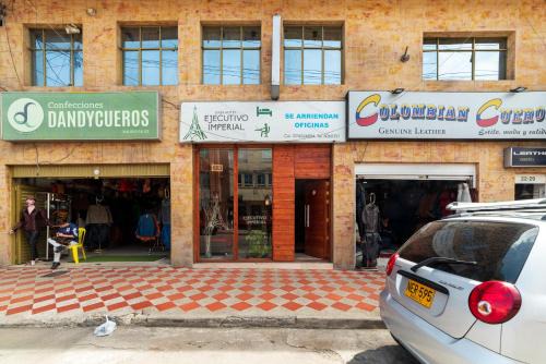 Barrios Unidos Hotel | Hotel Ejecutivo Imperial