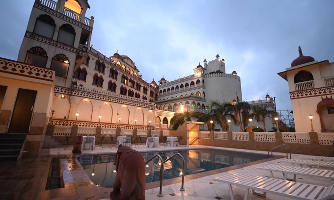 Sindhi Camp Hotel | Hotel Fort Chandragupt Jaipur