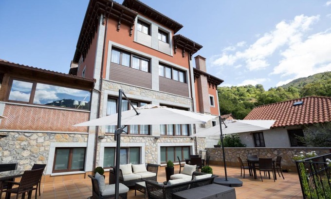 Llerices Hotel | Hotel La Casona de Llerices