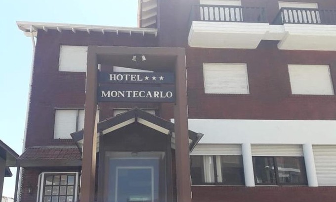 Villa Gesell Hotel | Hotel Montecarlo