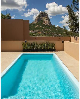 Bernal Hotel | Hotel Mr Lion and SPA