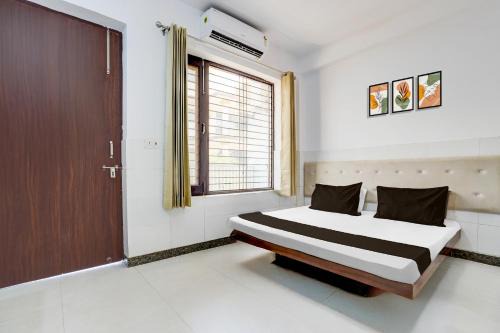 Greater Noida Hotel | Hotel O Aagman place
