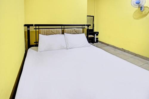 Mataram Hotel | Hotel O Kos Agi Mataram Near Masjid Hissoh Al-Faham