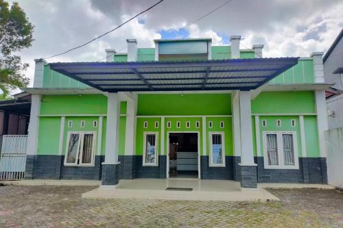 Tetebatu Hotel | Hotel O Wisma Tulip Near Masjid Besar Desa Tanabangka