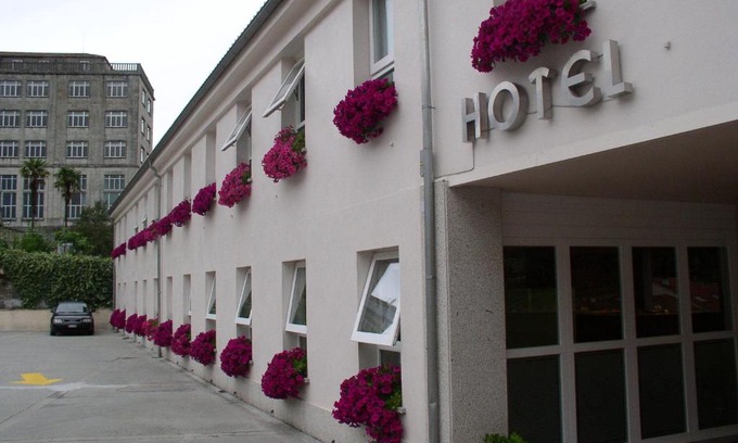 Santiago de Compostela Hotel | Hotel Parking Miradoiro de Belvís