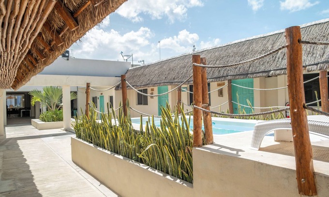 Chiquila Hotel | Hotel Pelicano