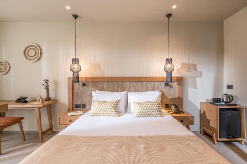 Piskopiano Hotel | Hotel Pyriá