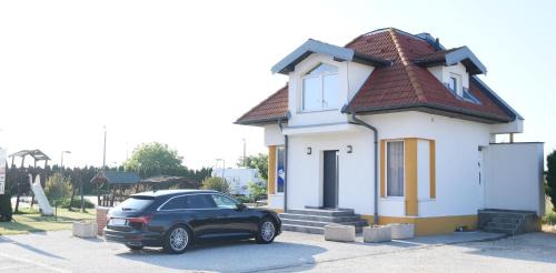 Hegyeshalom Apartment | Hotel Rózsa Csárda Bungalow & Caravan Park