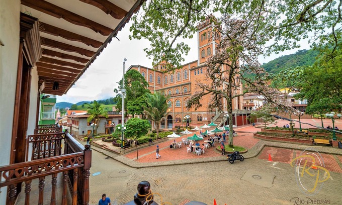 Jerico Hotel | Hotel Rio Piedras