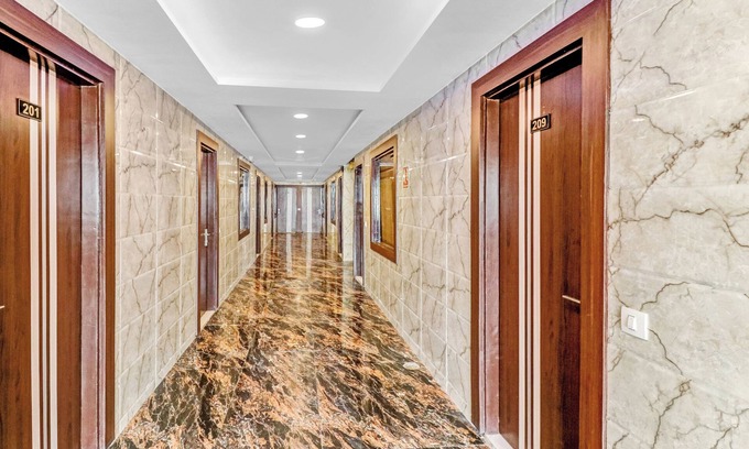 Mohali Hotel | Hotel Royal Residency Near ISBT Mohali
