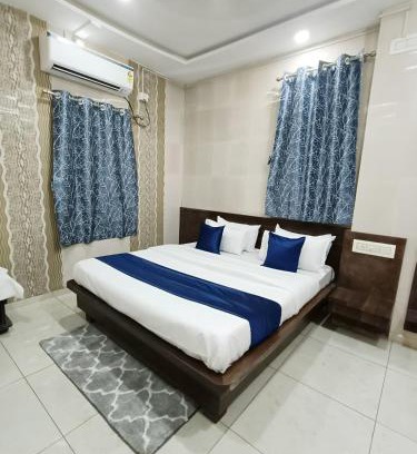 Dwarka Hotel | Hotel Shree Nath - 200 Meters from Dwarkadhish Temple