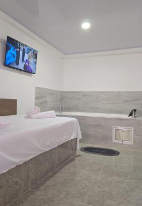 Sevilla Hotel | Hotel Valle del Café - Habitación con Jacuzzi 5