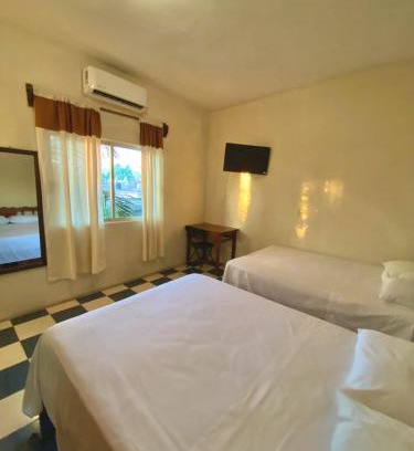 Tonala Hotel | Hotel Villa del Mar