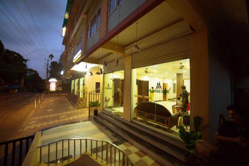 Mananthavady Hotel | Hotel Wayanad Square
