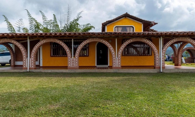 Guatape Hotel | HOTEL WITH POOL IN GUATAPE