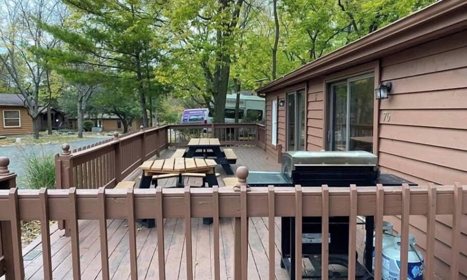 Put-in-Bay Cabin | House 70 Oasis