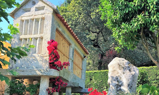 Nigran House | House for rent in rural area just 10 minutes from Vigo and beaches.
