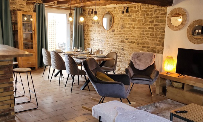 Quintin House | House in a town of character between land and sea