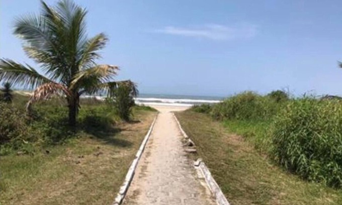 Pontal do Parana House | House in Balneario Beltrami, near the East Beach.
