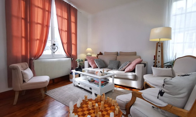 Montignac House | House Montignac Lascaux Hyper Centre with private parking and terrace