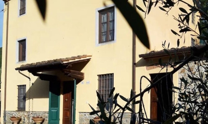 Santa Maria del Giudice House | House surrounded by greenery and in absolute tranquility