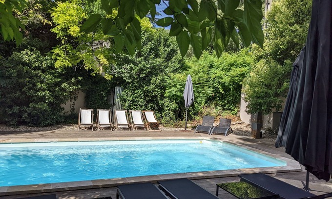 Villeneuve-les-Avignon House | House with pool in quiet neighborhood near Avignon