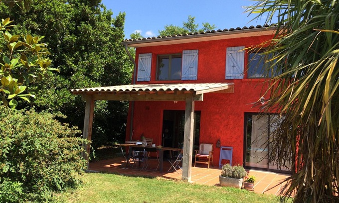 Avignonet-Lauragais House | house with swimming pool on the Lauragais hills.