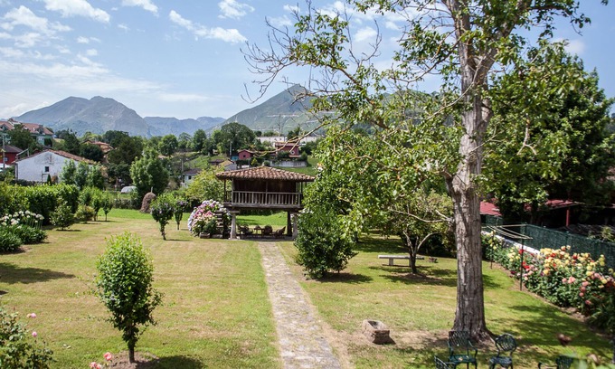 Cangas de Onis House | House with garden, central and quiet, in Cangas de Onís