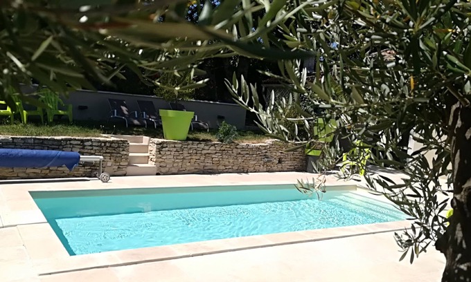 Lagarde Pareol House | House with private pool that can accommodate three families. 4, 8, 12 people