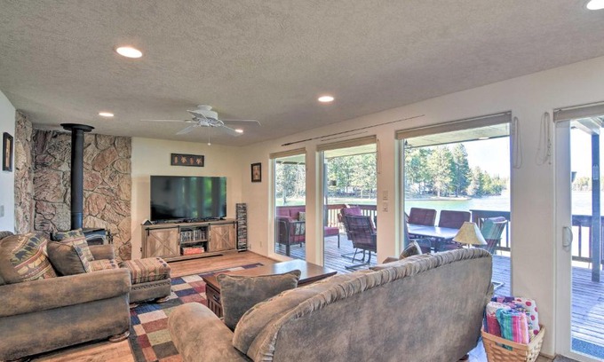 Wasco County House | House with Private Deck on the Rock Creek Reservoir!