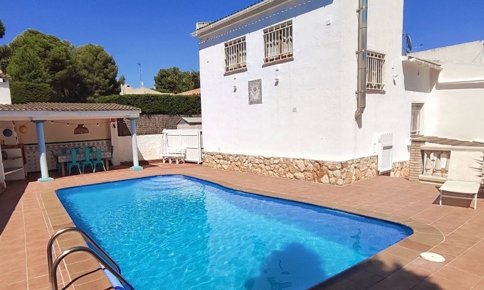 Comarruga House | House with private pool and wi. fi
