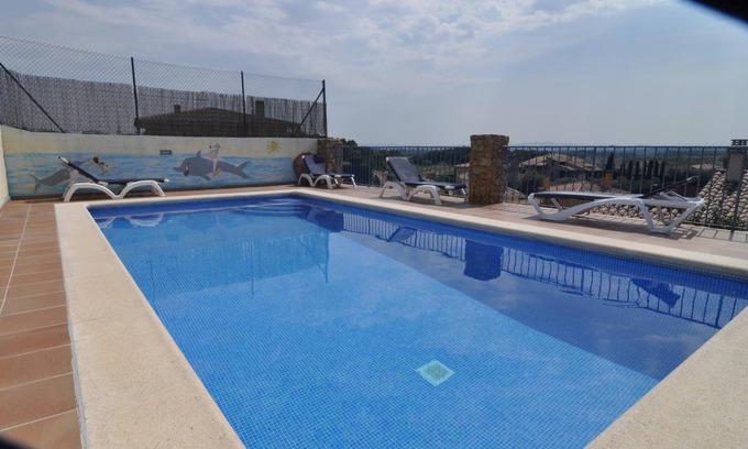 L'Escala Villa | House with private pool, wifi, barbecue