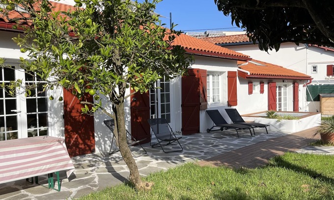Saint-Jean-de-Luz House | House with swimming pool in Saint Jean de Luz, Erromardie beach