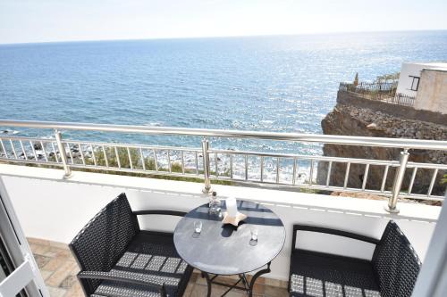 Archanes-Asterousia Apartment | House with view sound of waves
