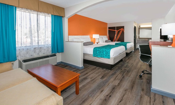 Lafayette Hotel | Howard Johnson by Wyndham Lafayette