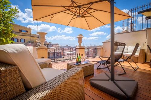 Rione IV Campo Marzio Apartment | HT Borromini Penthouse