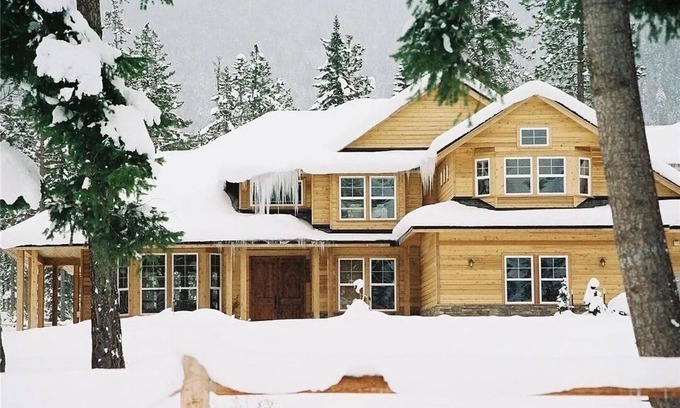 Cle Elum House | HUGE 6 bedroom Cabin next to Snow Park and ATV trails in South Cle Elum, WA