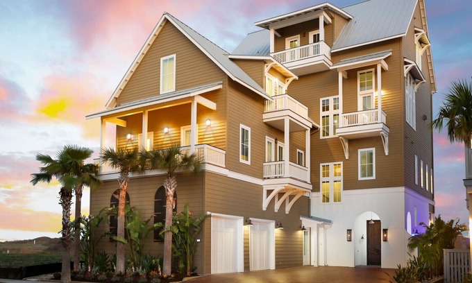 Port Aransas House | Huge Ocean View - Spa/Pool/Golf Cart