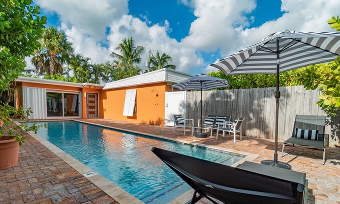 Sunshine Park Villa | Hummingbird Private Heated Pool Cottage Downtown, The Square, Beach!