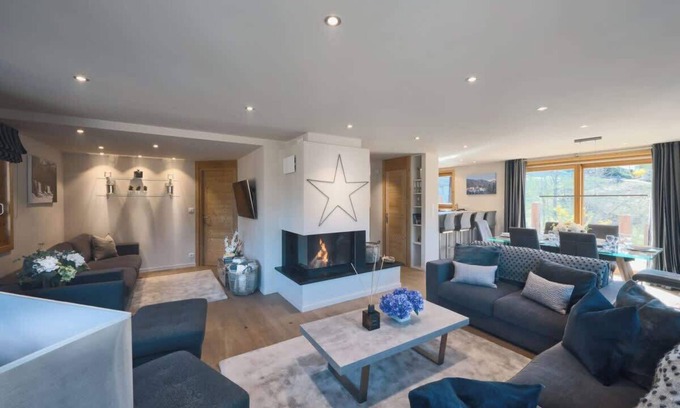 Montriond Ski Chalet | Hunter Chalets - Chalet Blanc