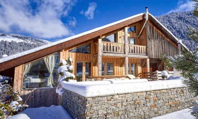 Morzine Ski Chalet | Hunter Chalets - Chalet 46º - Fully Catered
