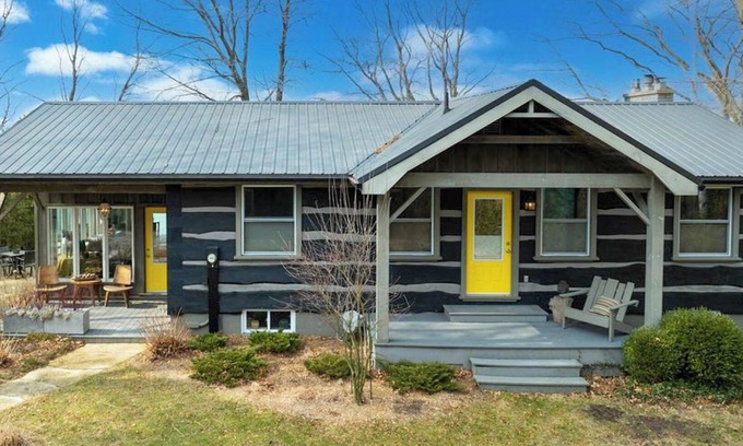 Bluewater Cottage | Huron Coastal, Sauna, 2 King beds - Lakefront with Shared Access