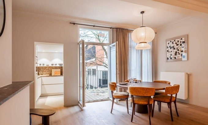 Kunstenkwartier Apartment | Huswell - Bright apartment with terrace in heart of Ghent