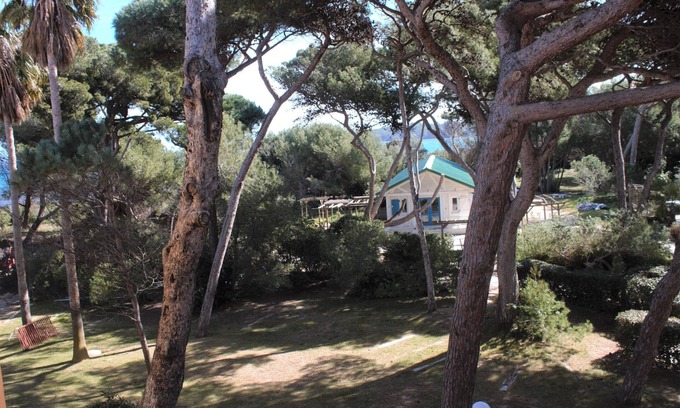 Giens Apartment | HYERES - Air-conditioned apartment - Plage de la Badine - feet in the water