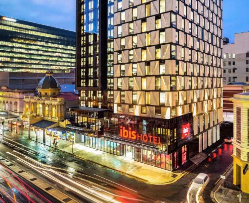 Adelaide Central Business District Hotel | ibis Adelaide